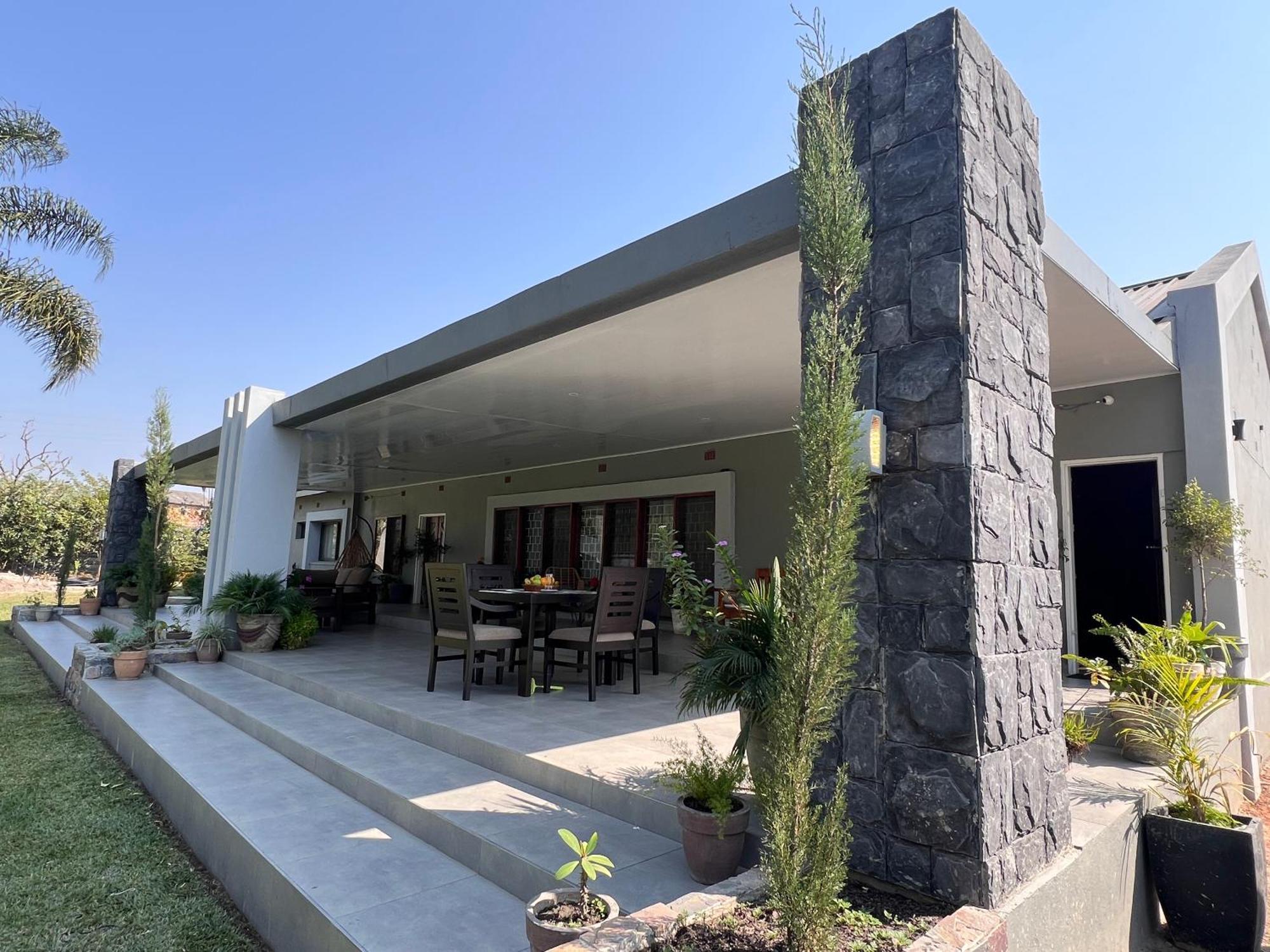 Summerfields & Gardens Lodge Kitwe Buitenkant foto