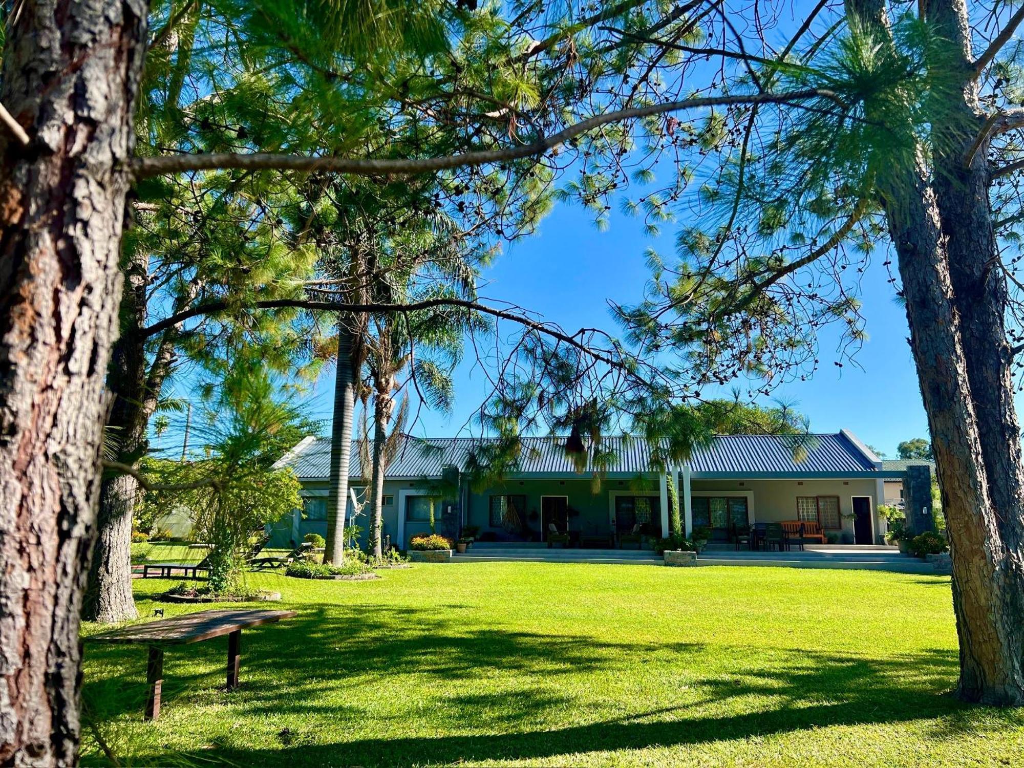 Summerfields & Gardens Lodge Kitwe Buitenkant foto