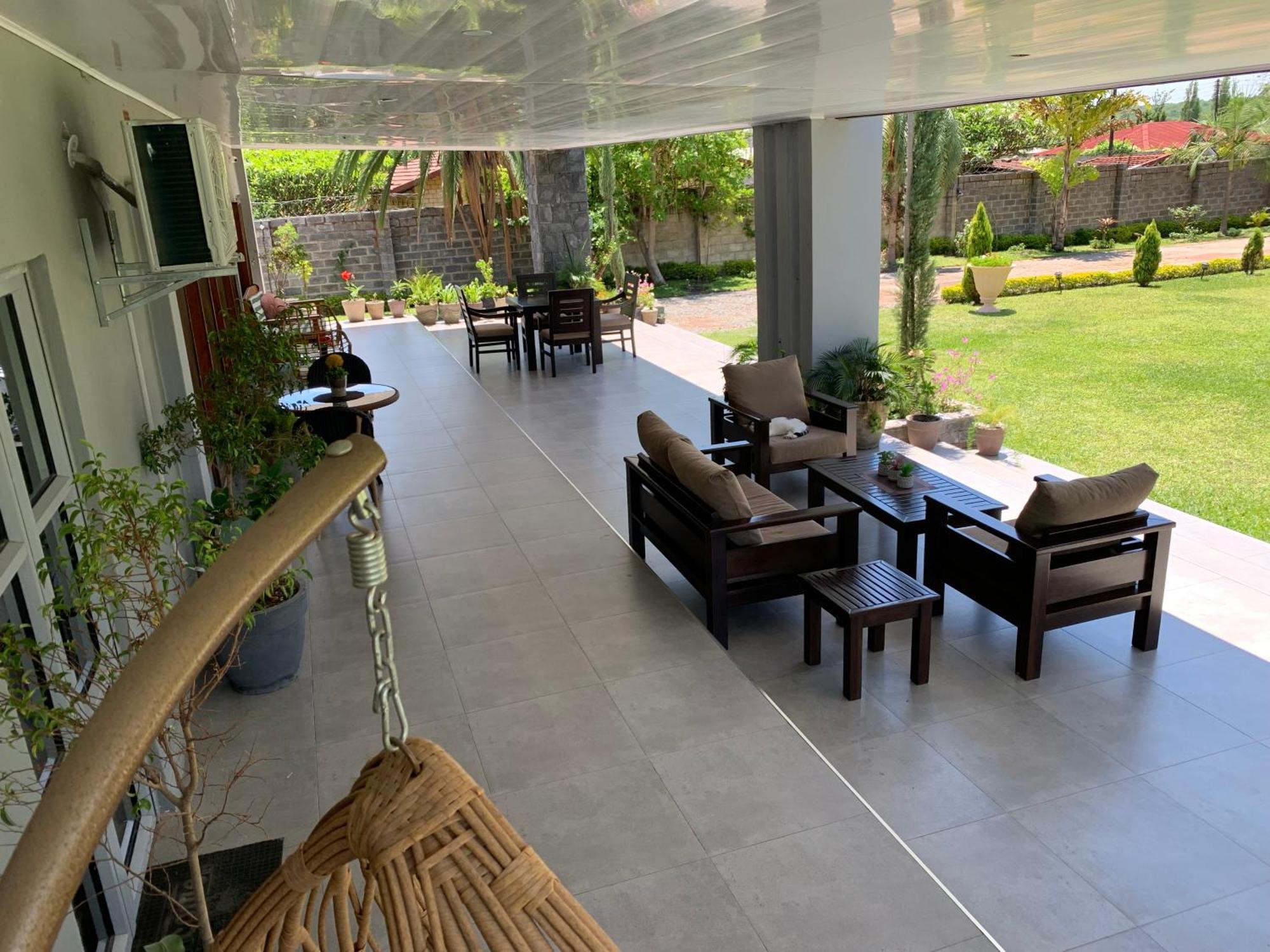 Summerfields & Gardens Lodge Kitwe Buitenkant foto