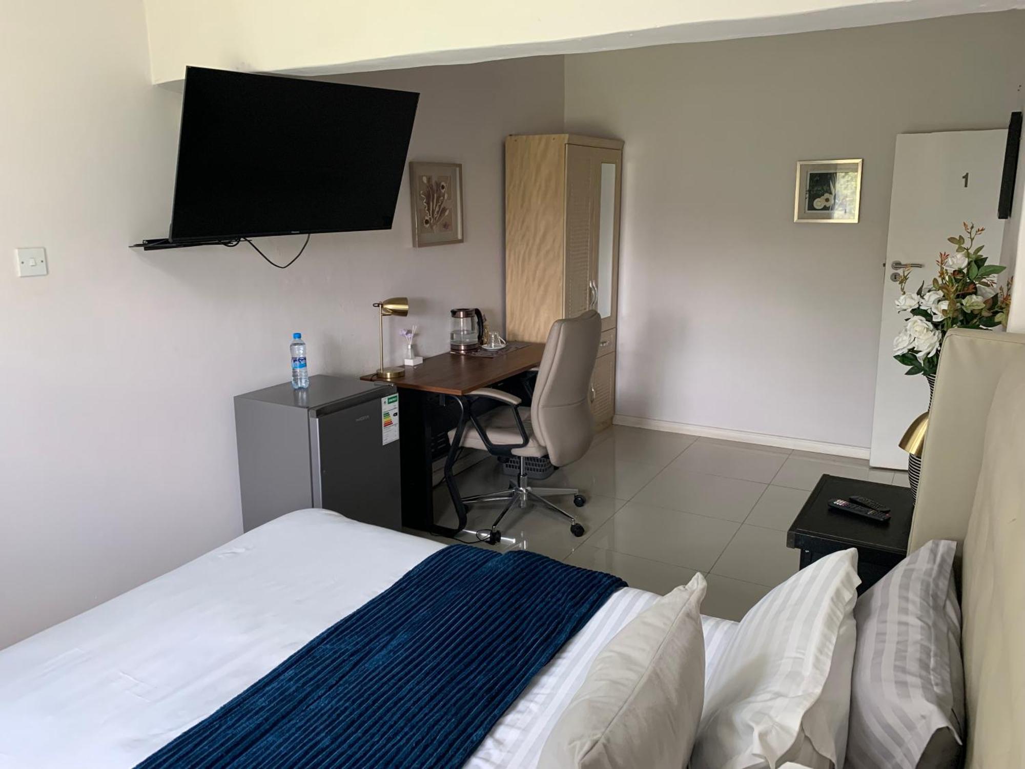 Summerfields & Gardens Lodge Kitwe Buitenkant foto