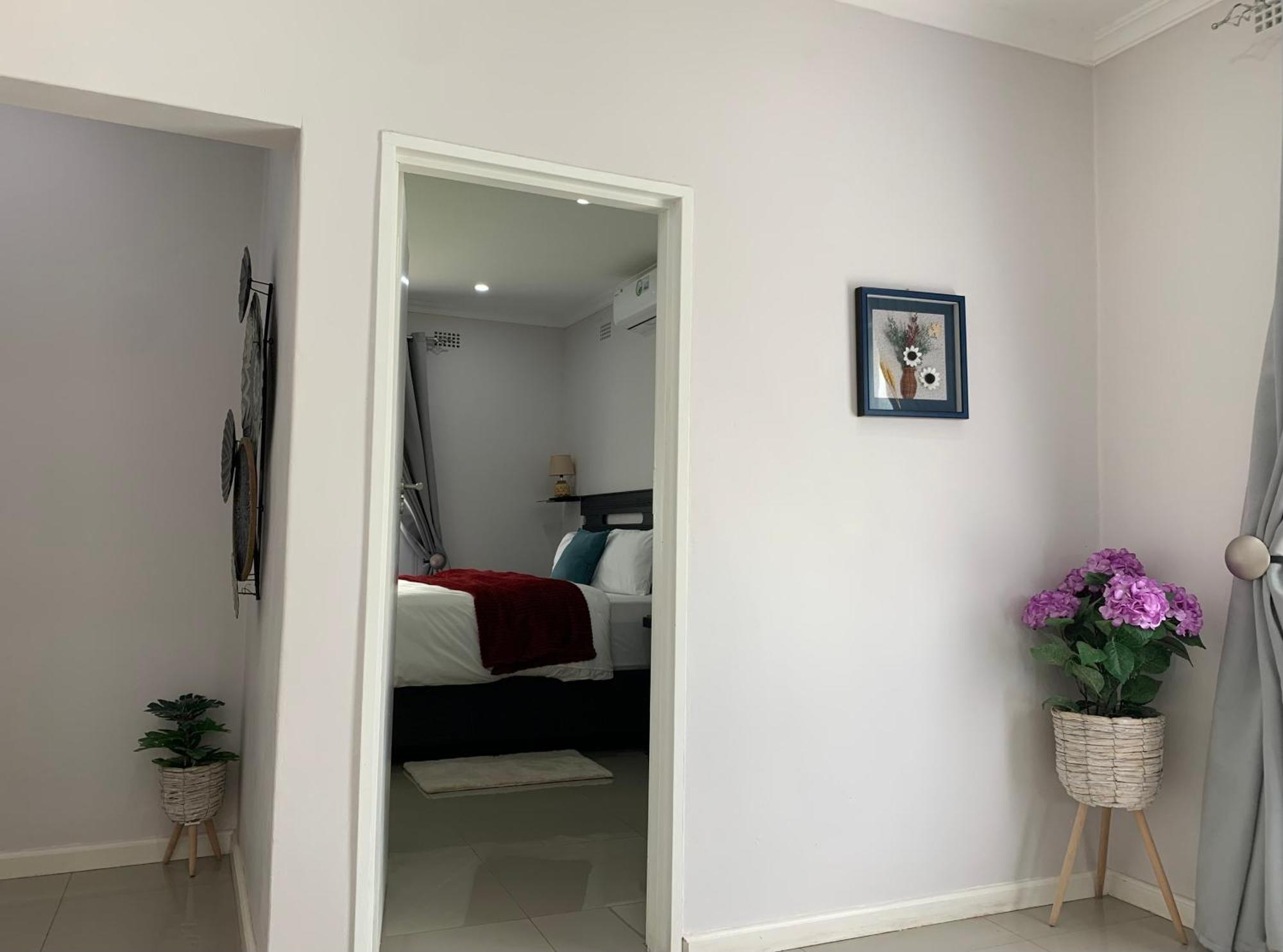 Summerfields & Gardens Lodge Kitwe Buitenkant foto