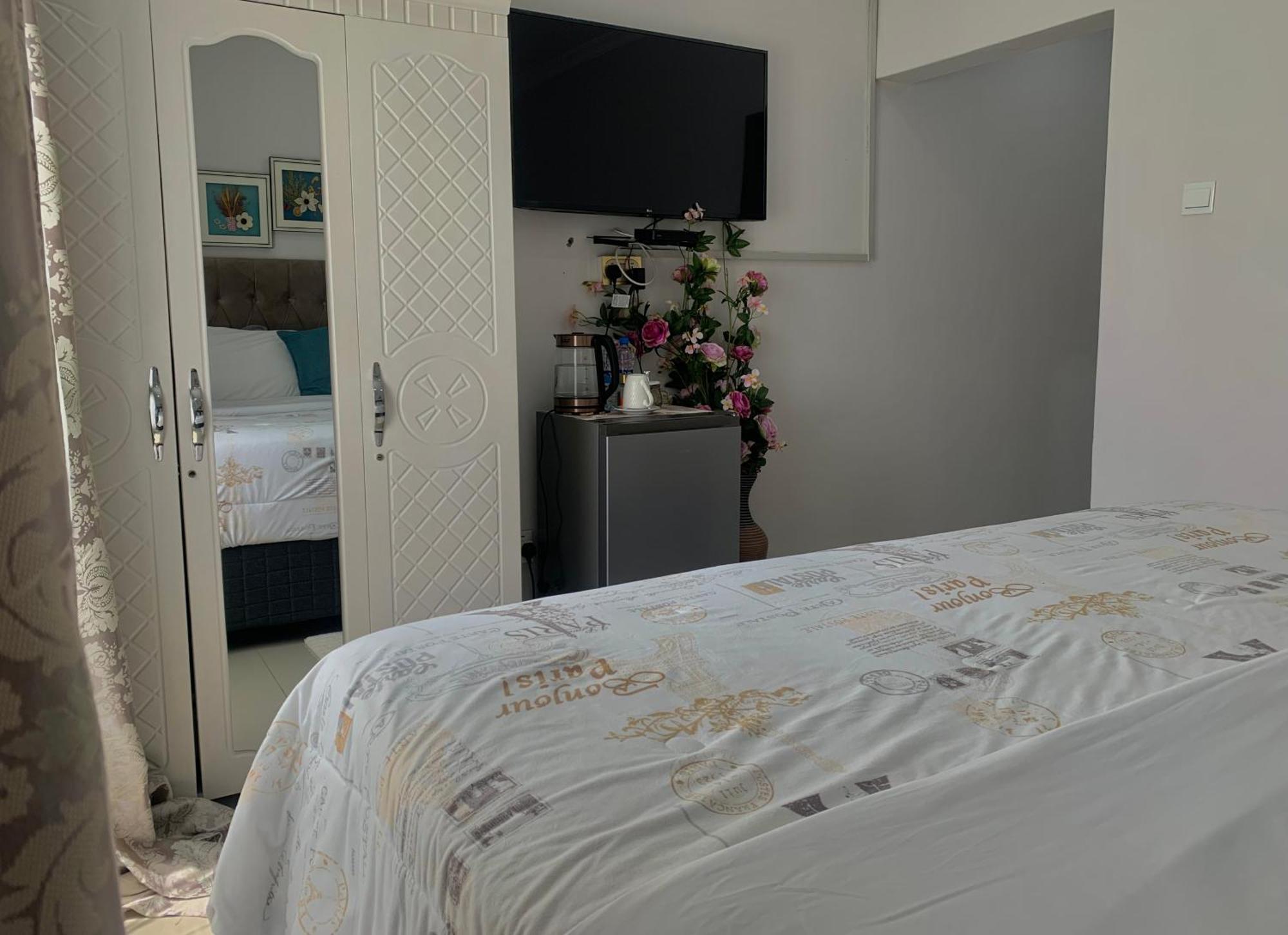 Summerfields & Gardens Lodge Kitwe Buitenkant foto